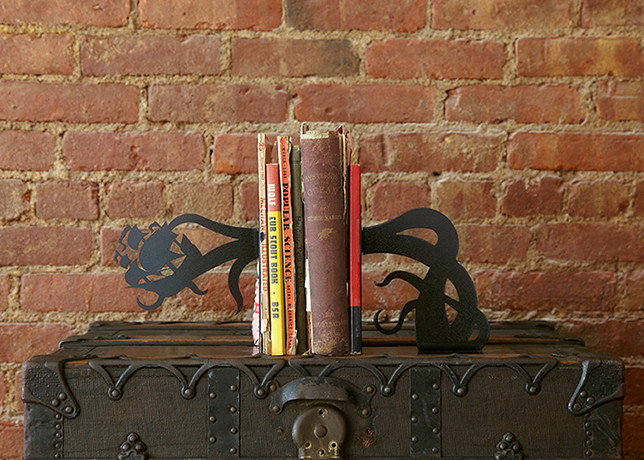 KRAKEN_Bookends_F_1024x1024