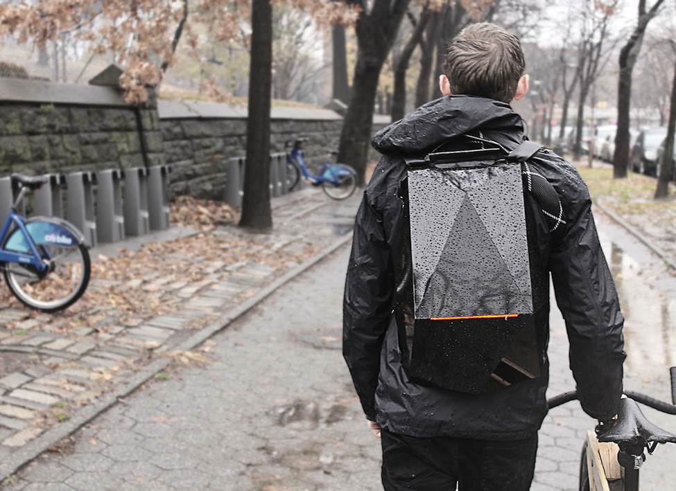 Blackpack Cycling Backpack | The Coolector