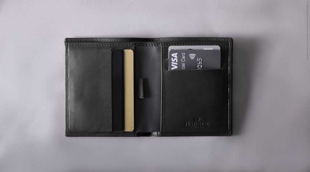 Harber Bifold Wallet with RFID Protection | The Coolector