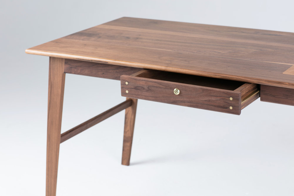 Sean Woolsey Wolf Desk The Coolector