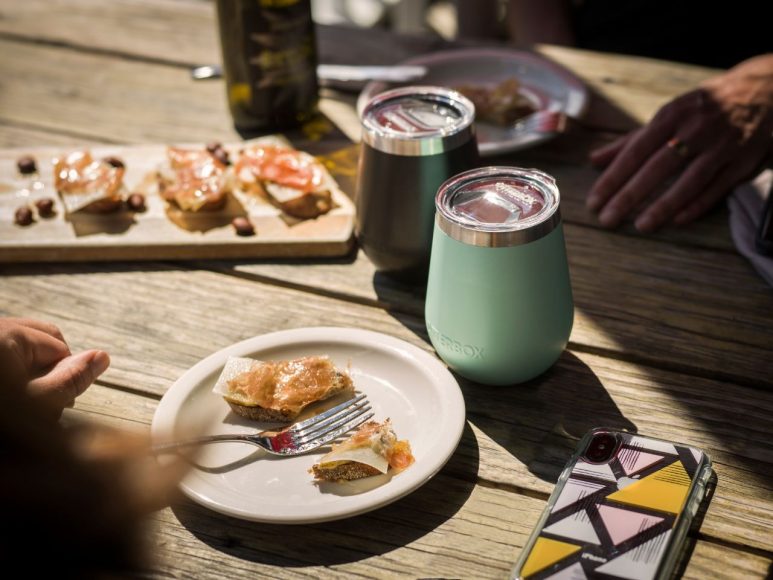 OtterBox Drinkware The Coolector