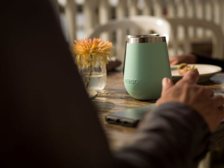 OtterBox Drinkware The Coolector