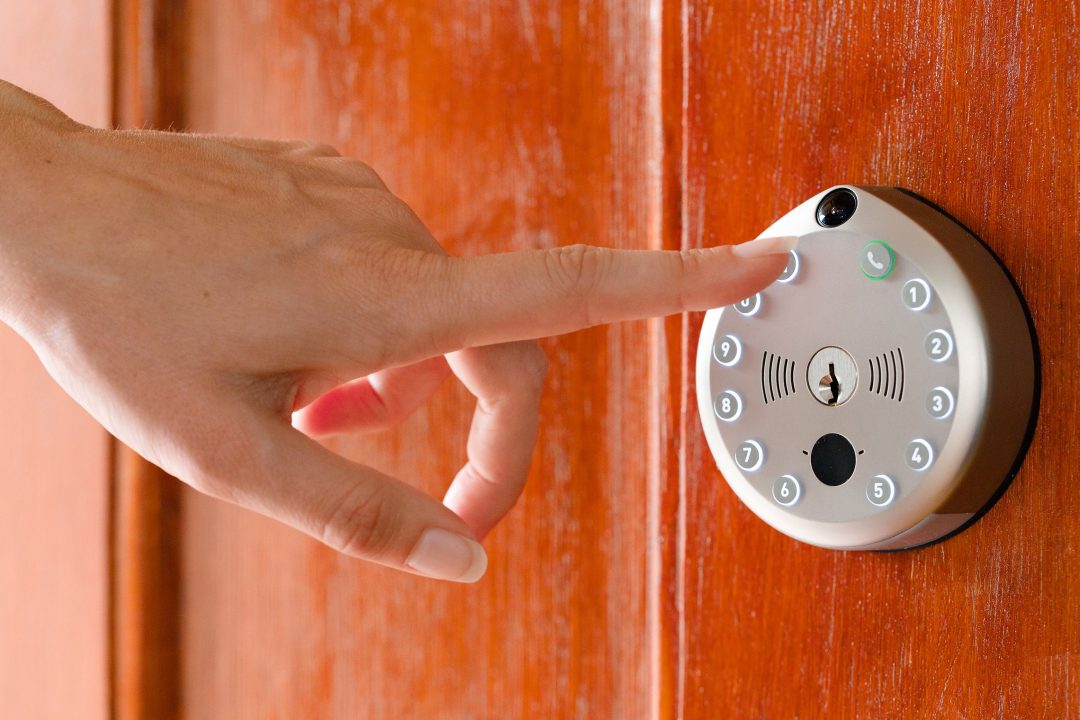 Gate Camera Smart Lock The Coolector