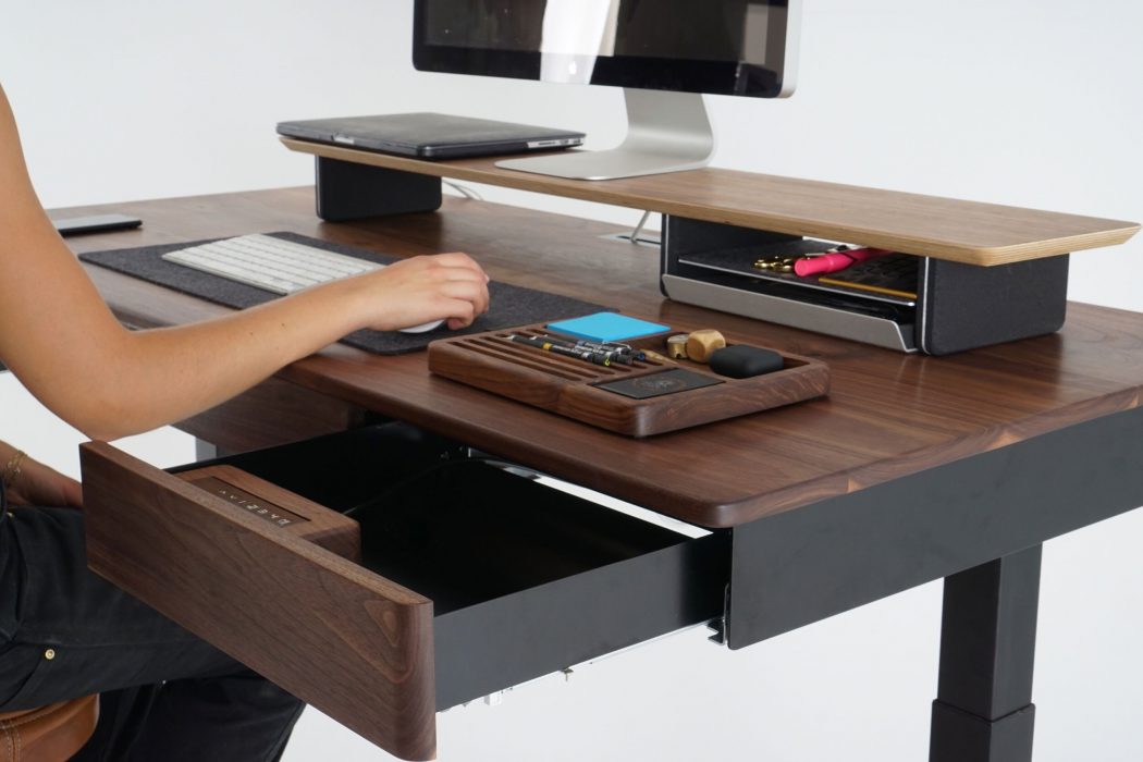 Sean Woolsey Smart Desk The Coolector