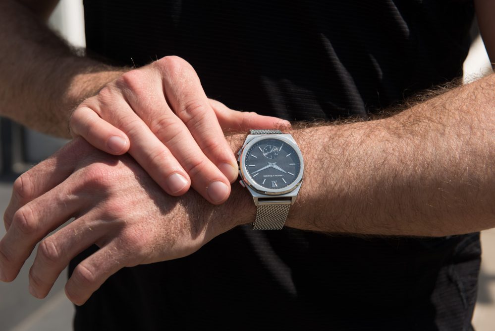 Larsson & Jennings WAVE Smartwatch | The Coolector