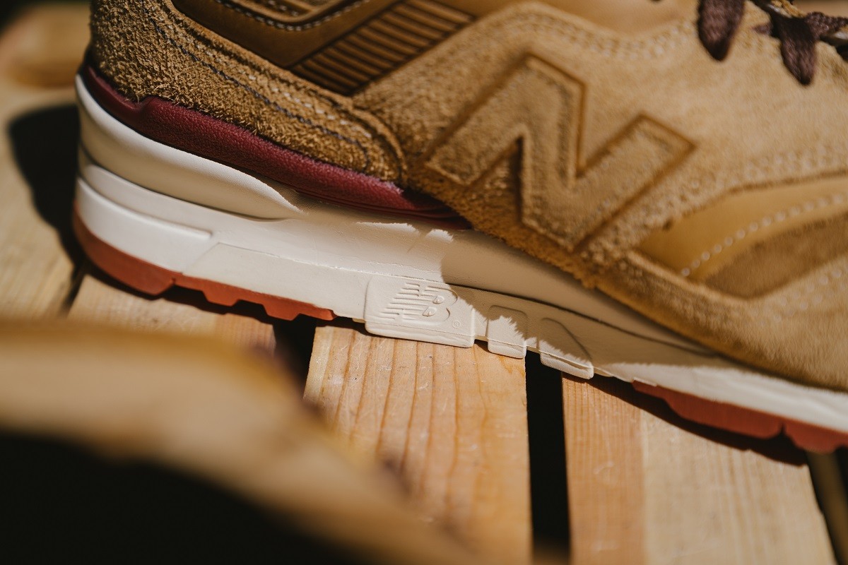 new balance x red wing m997