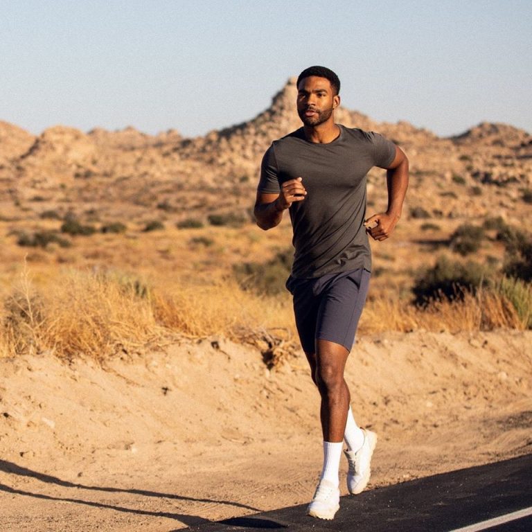 7 of the Best Spring Workout Apparel Essentials from Olivers | The ...