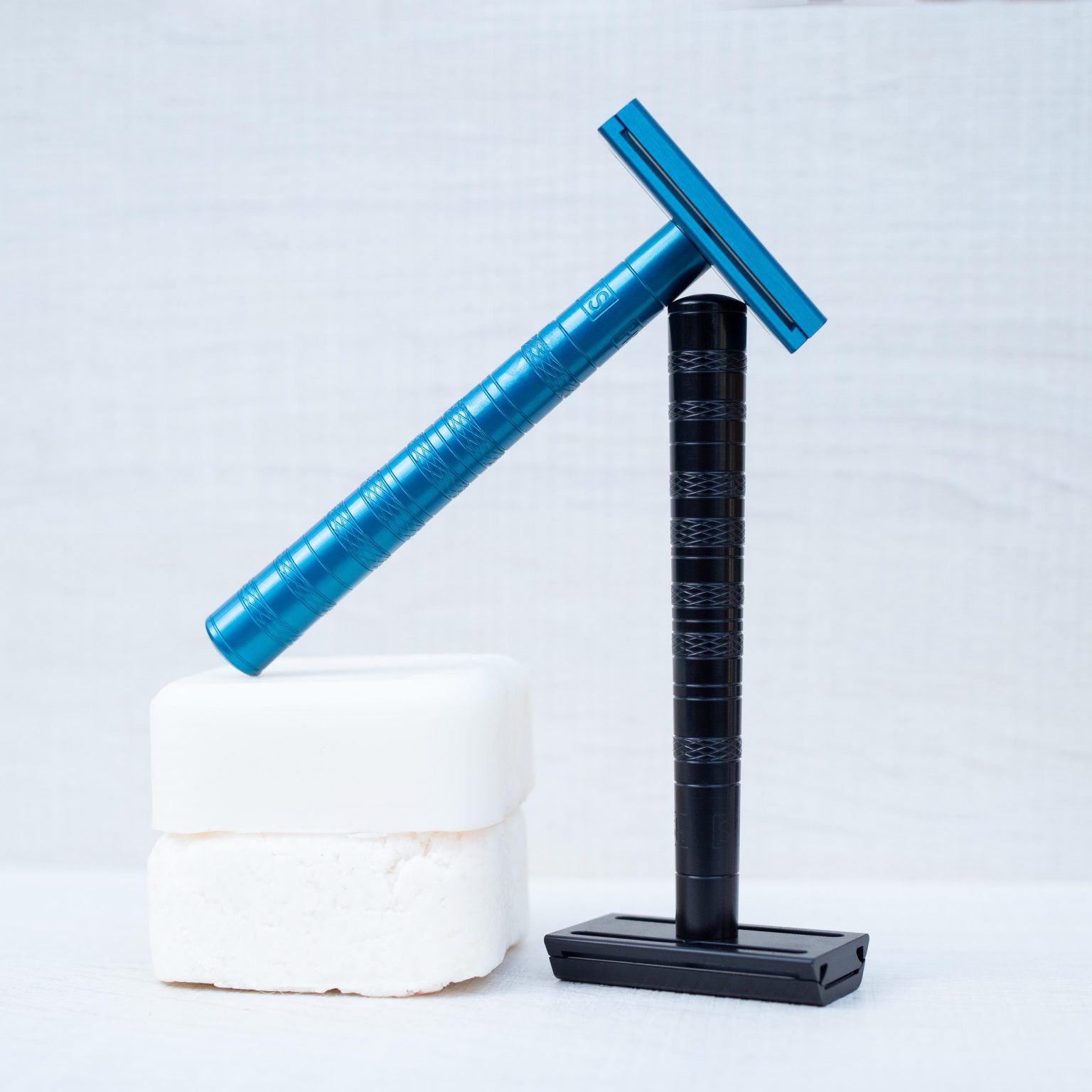 Henson Shaving Razors | The Coolector