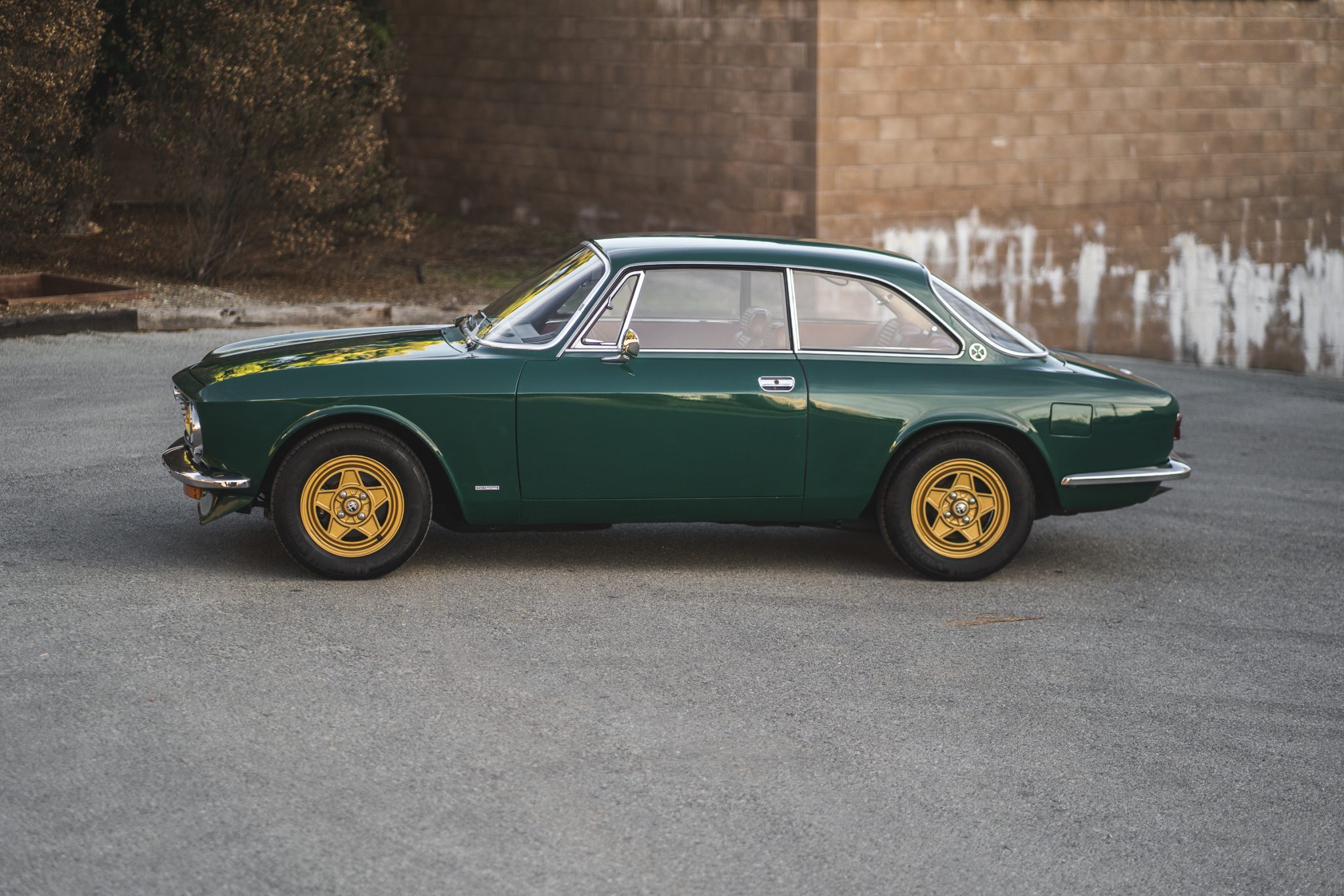 1974 Alfa Romeo GTV 2000 The Coolector 1974-alfa-romeo-gtv-2000-the-coolector