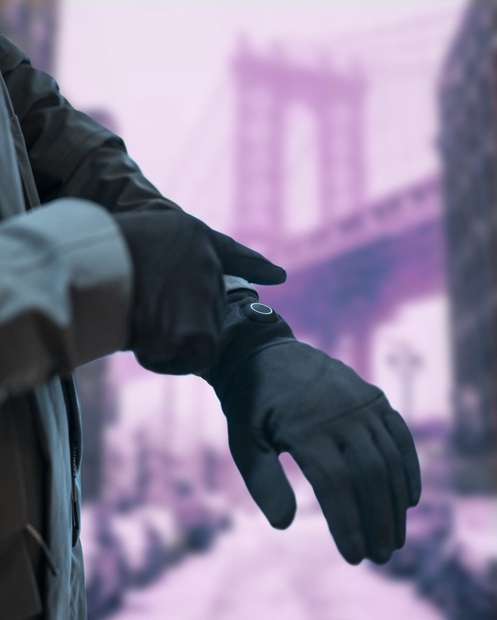 Quanta Vici Smart Heated Gloves & Socks The Coolector