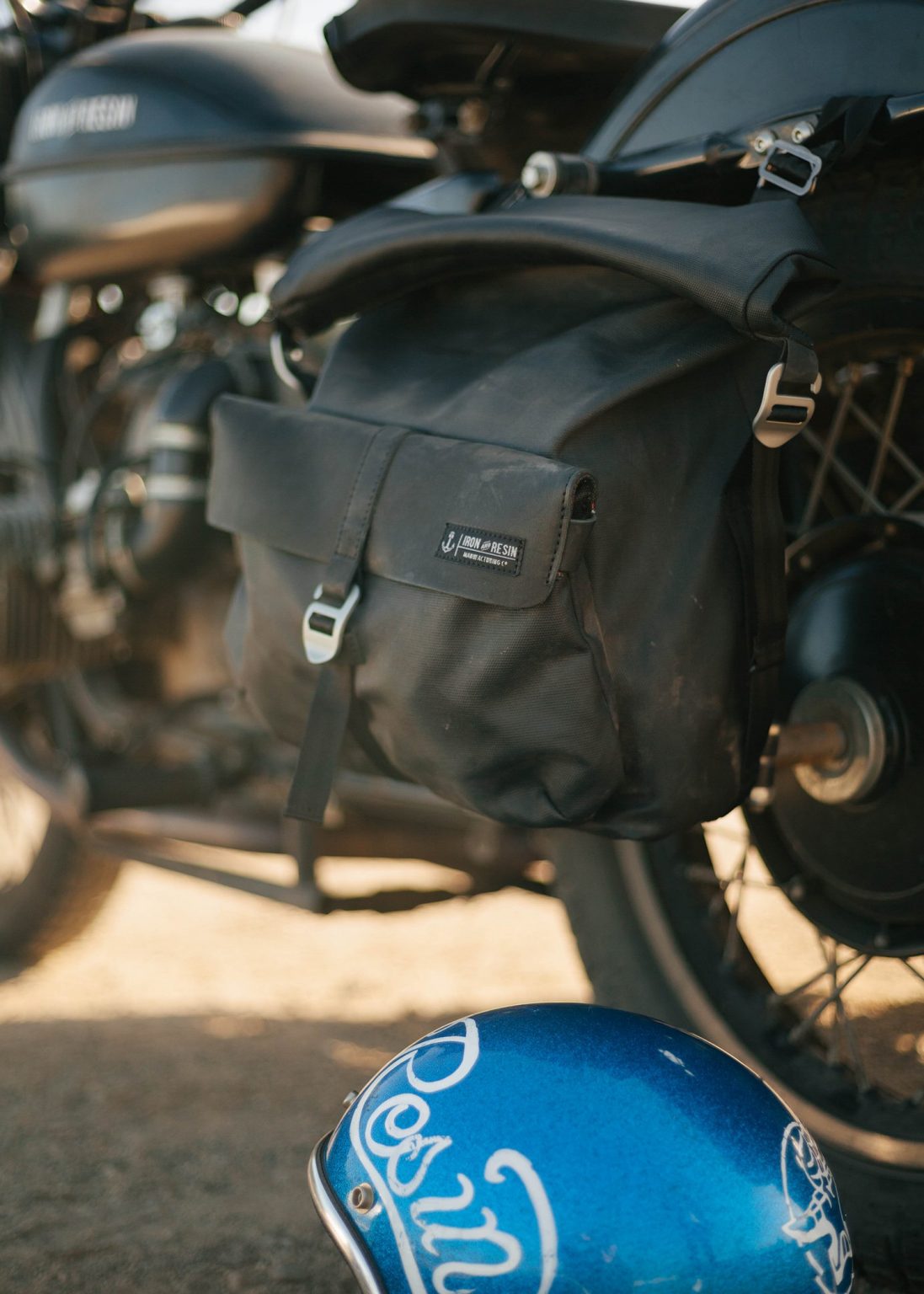 Iron & Resin Moto Pannier Bag The Coolector