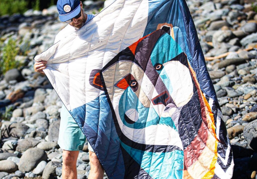 8 of the coolest blankets from Rumpl The Coolector