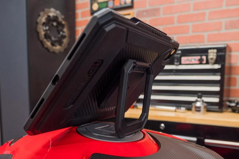 ROKFORM Rugged iPad Case The Coolector