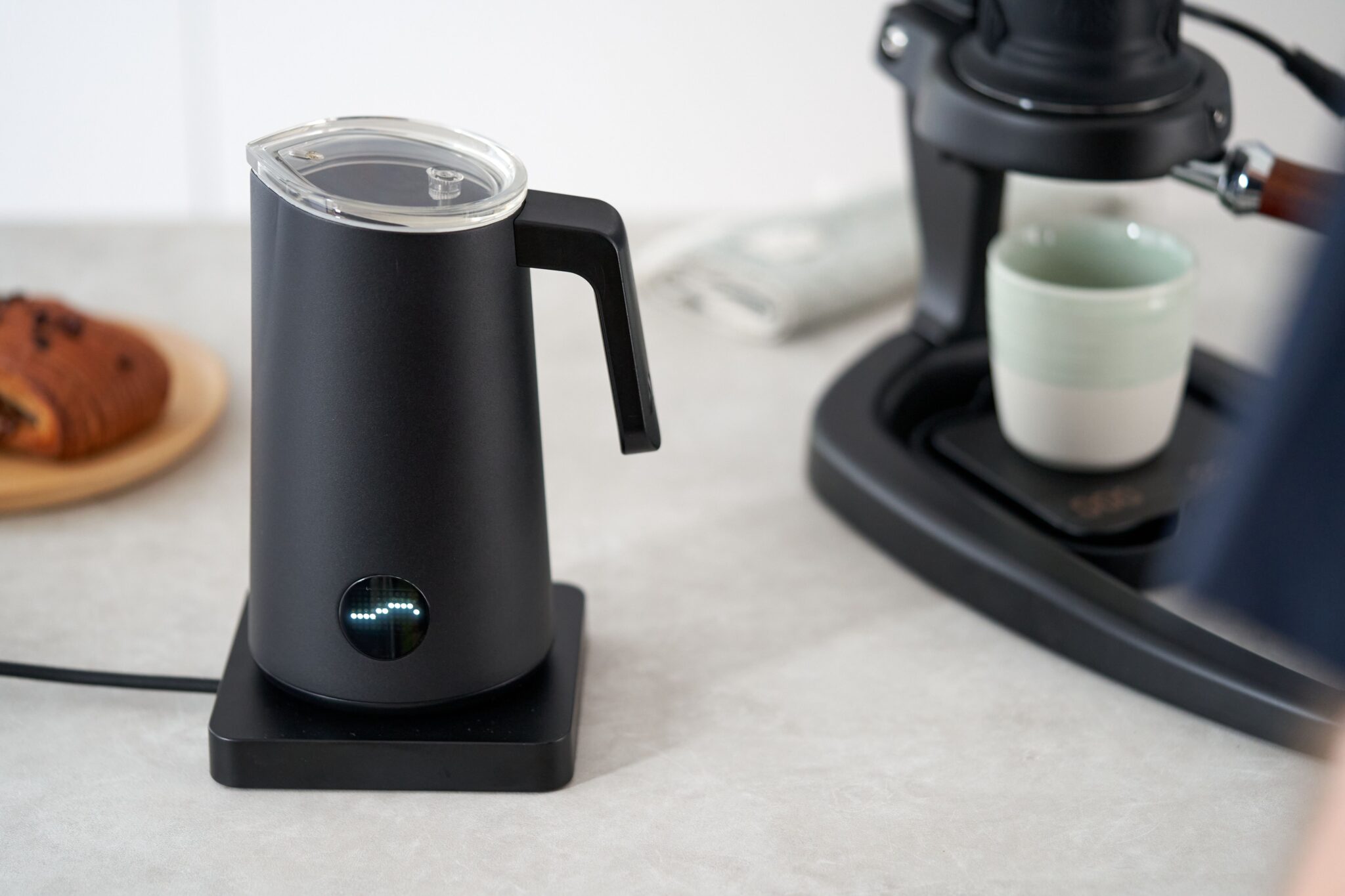Subminimal NanoFoamer PRO – Mousseur à Lait électrique Mains Libres Pour Latte Art, Avec MasterClass - 5