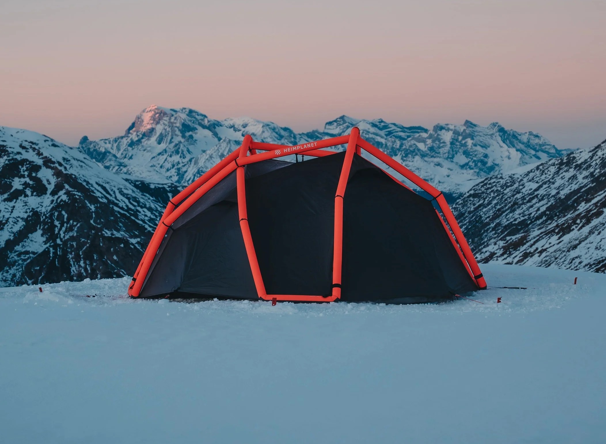 Inflatable Wilderness Shelter: Heimplanet Backdoor 4-Season | The